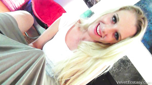 Roxy Nicole - Rocking Roxy