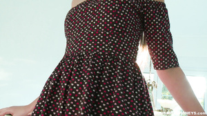 Lioni Levi - Hot And Young