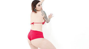 Ivy Lebelle gets her tight asshole rammed