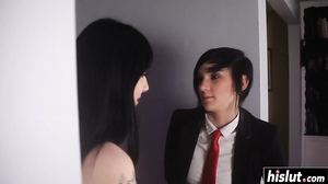 Tattooed chicks want to please each other