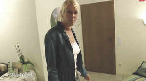 Weasel Miley Nachbarschaftsbitch gefickt POV