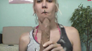 Weasel Miley Neuer Vibrator trifft tropfende Pussy