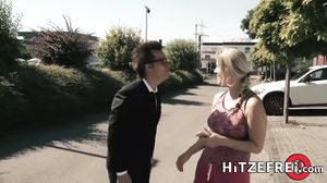 Julia Pink - Everything Tastes Good