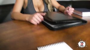 Alanah Rae - Learning English With Alana