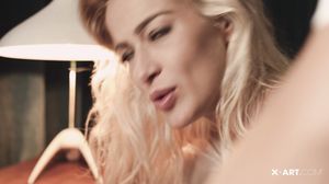 XPORN - Hungry for your Love (Cherry Kiss)