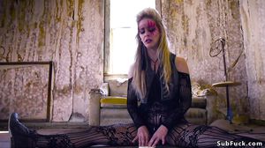 Busty sex witch dp banged outdoor in a desert