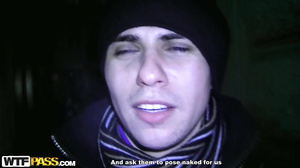 Madison - Exciting pick up sex in a photo studio