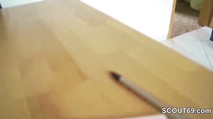 Junger Bubi Fickt Seine Stief Mutter Nach Der Schule Du