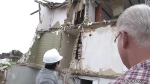 Alter Sack Fickt Geile Mutti Direkt Auf Der Baustelle