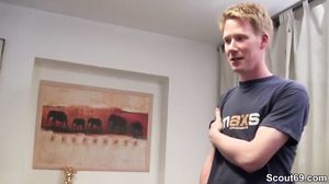 Stief Sohn Mit Riesenpimmel Fickt Mutti in Den Arsch