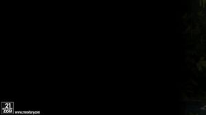 Best holiday destinations - Sandy - Sophie Moone