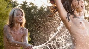 Sporty leasbians eating pussy