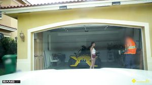 Penelope Fucks The Mechanic For Some Side Cash in HD