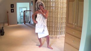 Mommy Get A Messy Facial