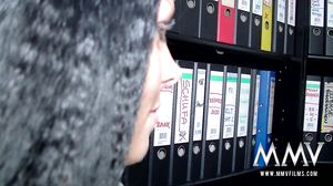 MMVFilme - Young Couple Wants To Try A Threesome