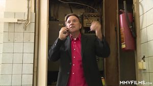 MMVFilme - Petite Pussy And The Older Man