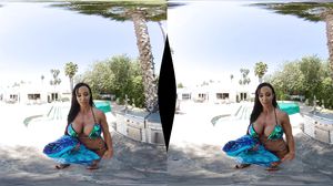 BodyBuilding MILF Testing Young Cock