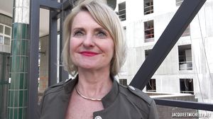 Busty MILF threesome