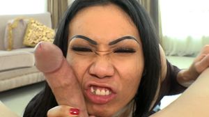 Hoprny Ladyboy Swan Fucked Bareback And Sucks Dick