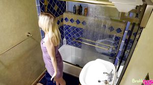 Chloe Cherry - Sex Addict Siblings - S7:E1