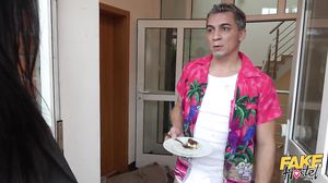 FalschesHostel - Linda Sonya - Getting Down To Business