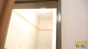 FalschesHostel - Ellie Victoria - Wake Up Call