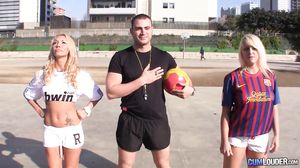 Ginger Hell, Jenny One - El derby hecho trío