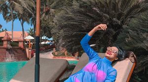 Karry Slot first time to Gonzo for anal & DP