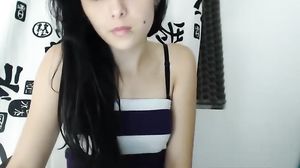 Teen Reveals Cute Panties