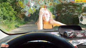 Fucks sexy german woman in car