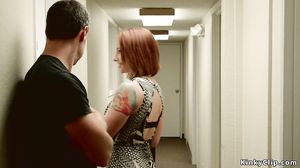 Two pro slaves fucked in motel room