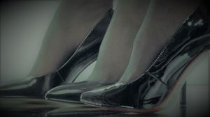 Office Ladies' strapon break