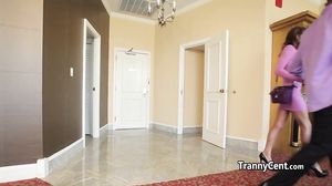 Guy nailed tight shemale ass hole