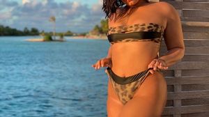 Five Sexy MILF in a BBC Orgy