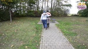 Queenparis - Public park fuck with her chubby teen