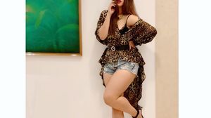 Caty Kiss - First DAP attempt with Balls Deep Anal, DP, DAP, Gapes, Creampie and Swallow