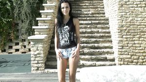 Shalina Devine - A Brief Study of the Tight'uns