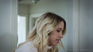 FamilySinners - Khloe Kapri Family Favors