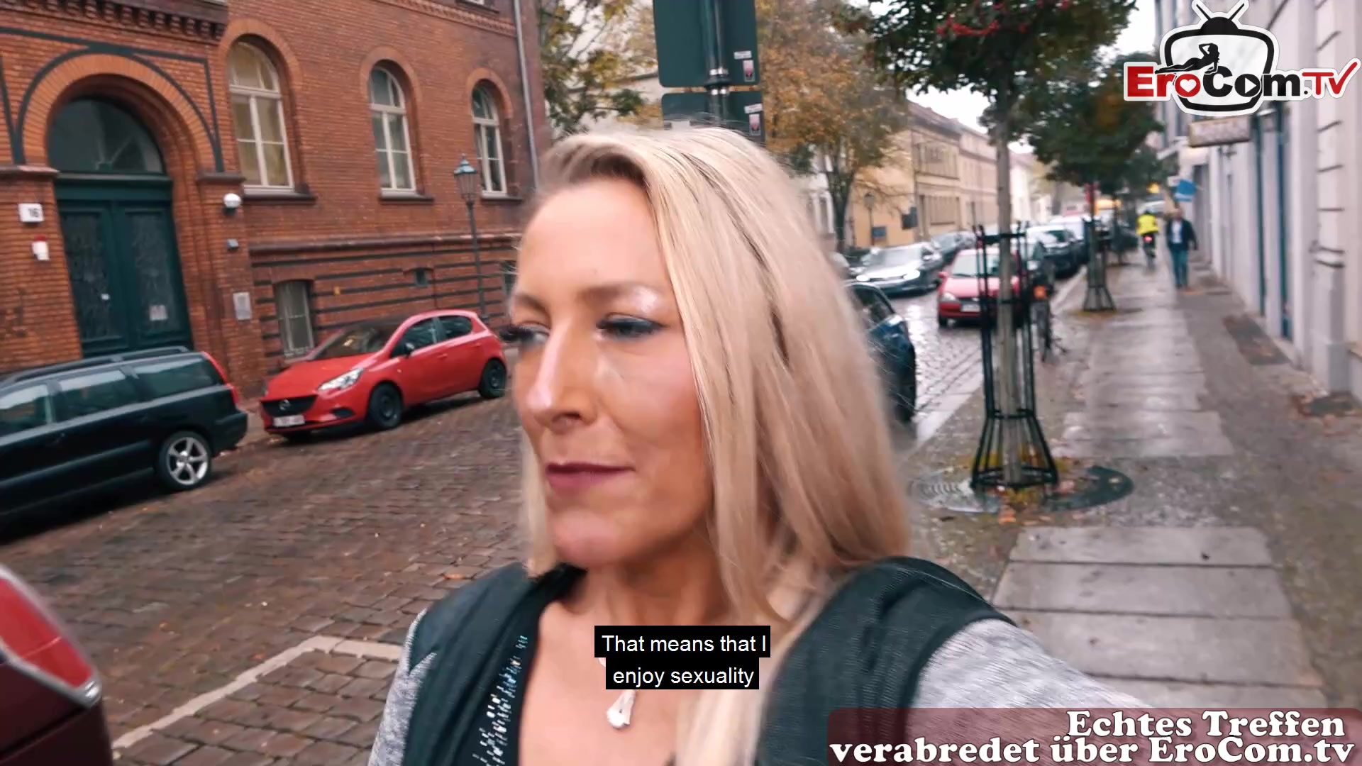 German mature milf try a public lesbian pick up date