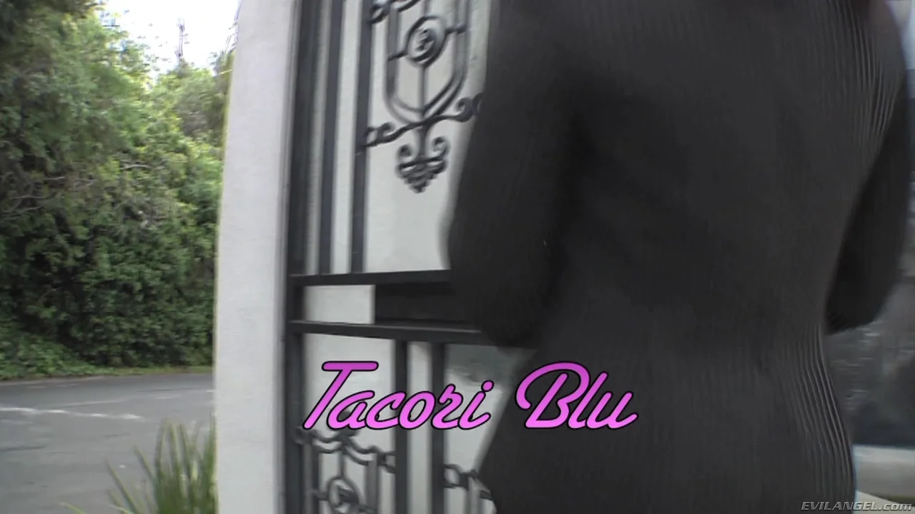 Tacori Blu - The Mommy X-Perience #04  Embed Player