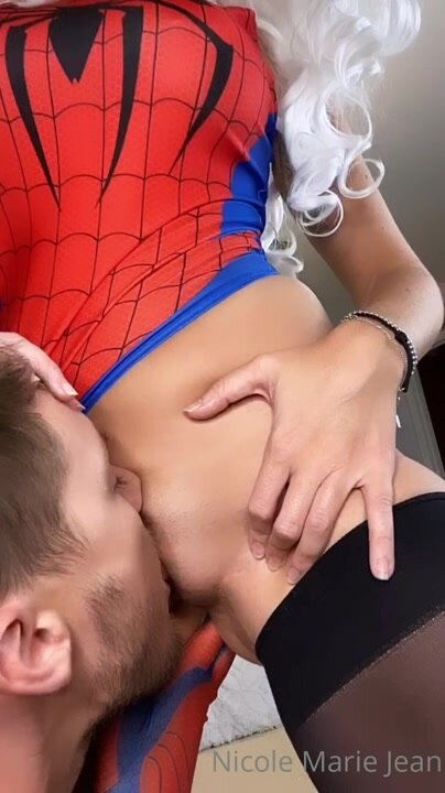 Eat and Fuck Spiderwoman