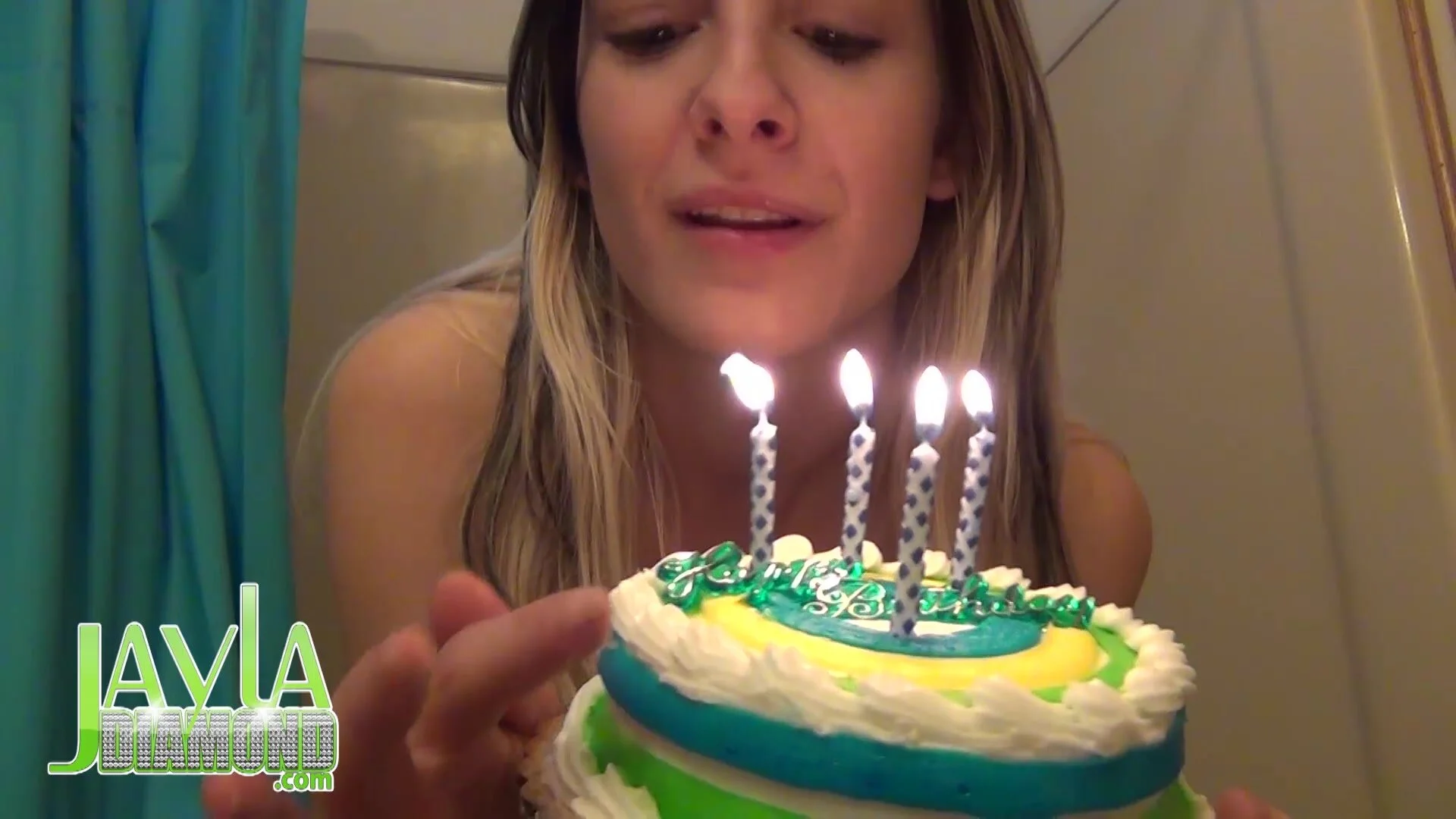 InBedWithJayla - Happy Birthday Julian | Porntrex.co...