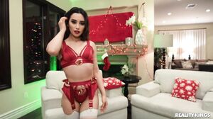 Aria Lee - Cumming On Christmas