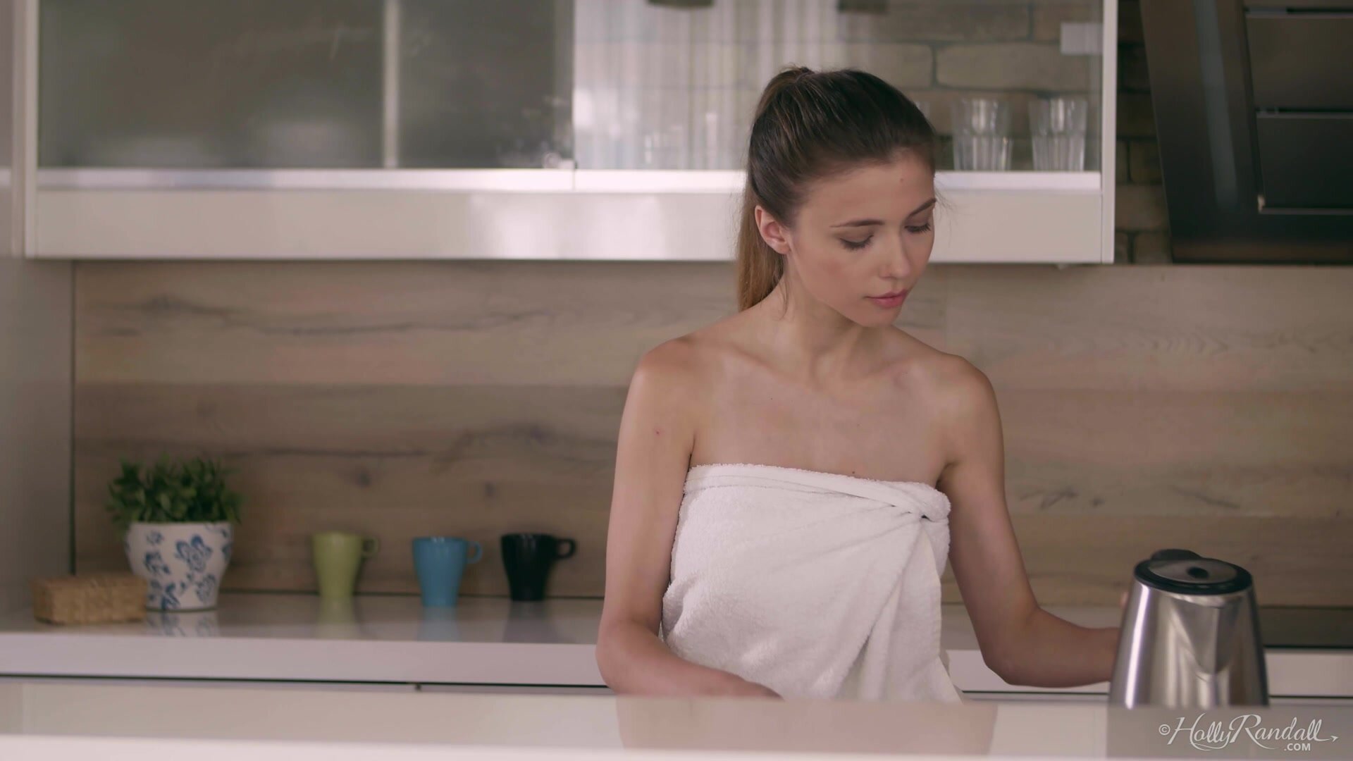 Mila Azul - Squeky Clean