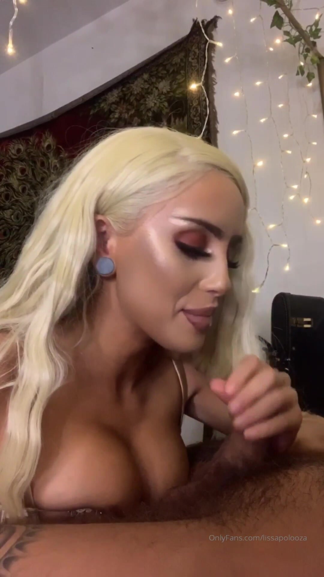 Naomi Woods titty fuck me harder daddy + Squirting