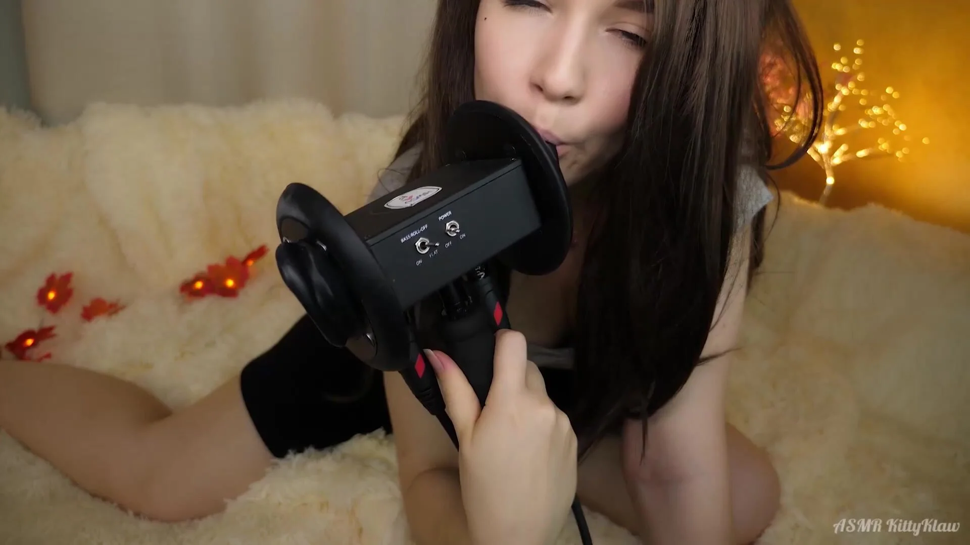 Kitty Klaw ASMR - Sexy Mouth Sounds