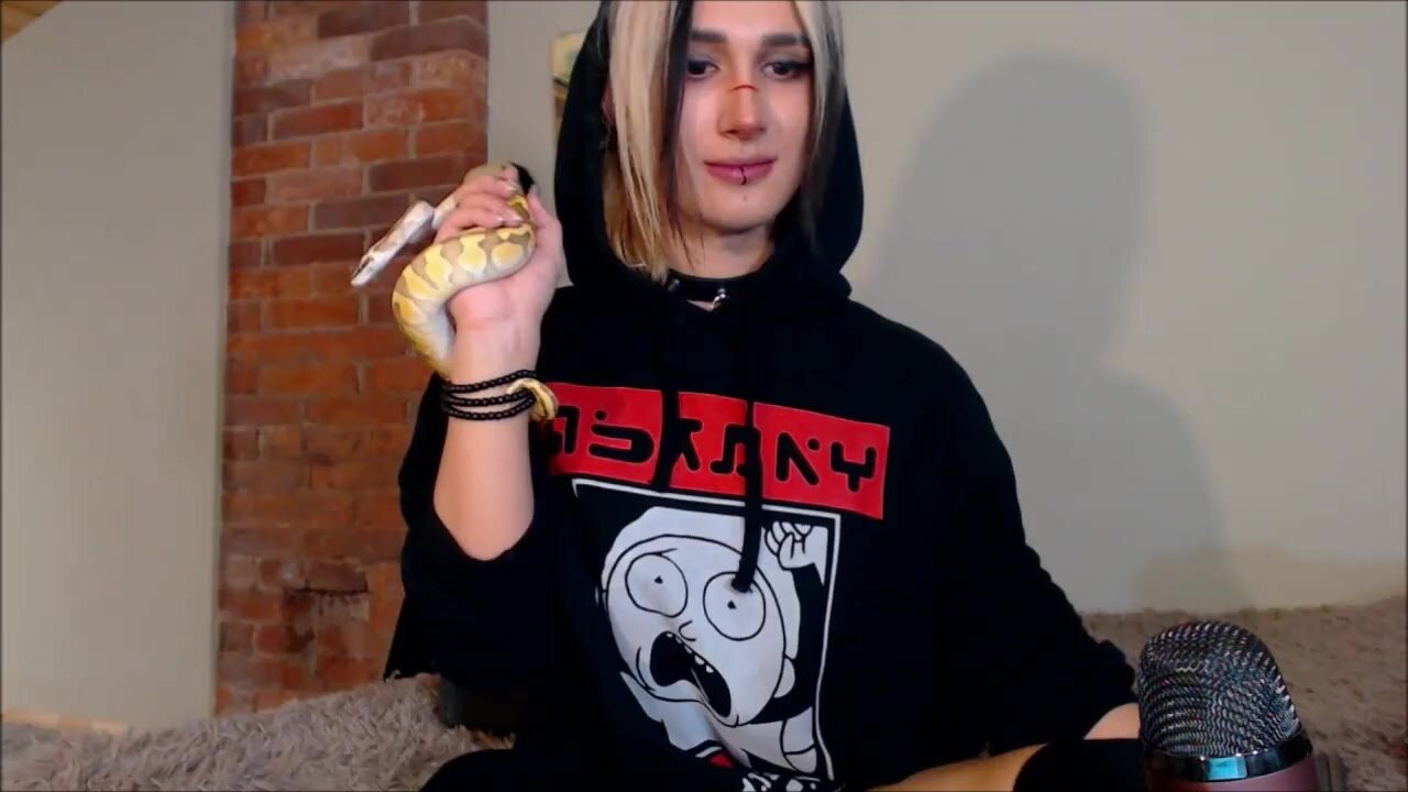 TGirl Jean Gray - Blond tranny stroking her big cock on webcam