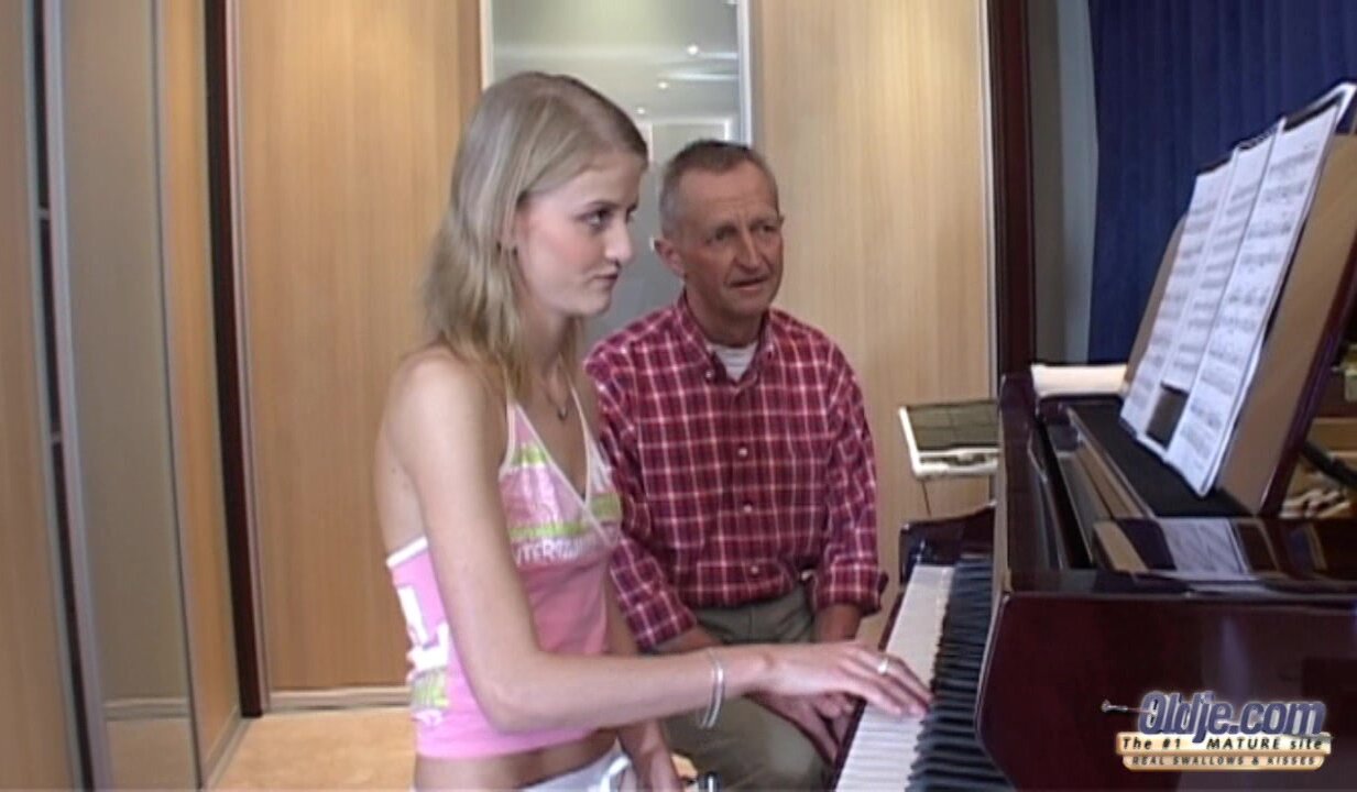Oldje - The Piano Teacher - Katerina