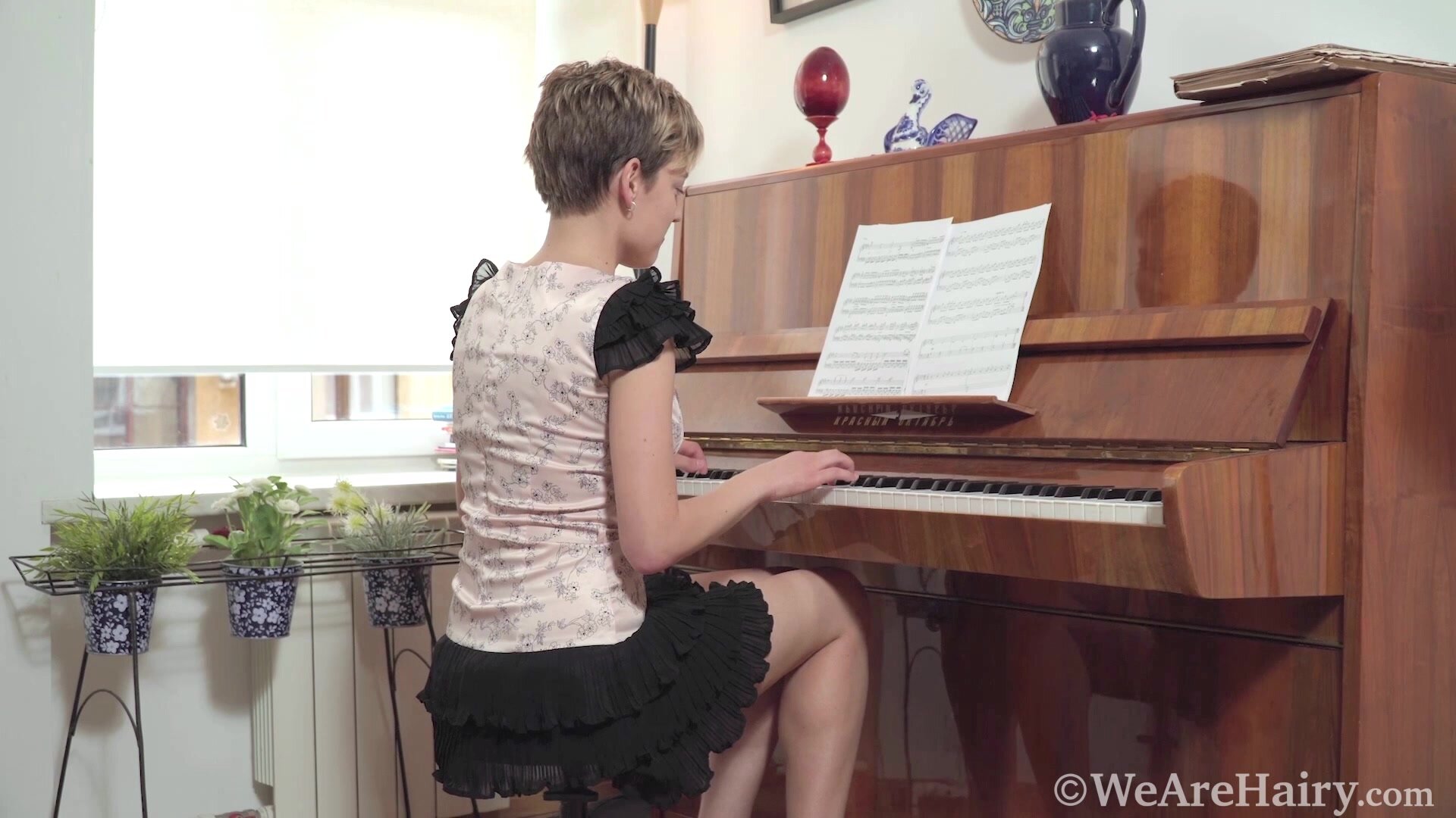 WeAreHairy - Calina - Brown Piano Black Skirt