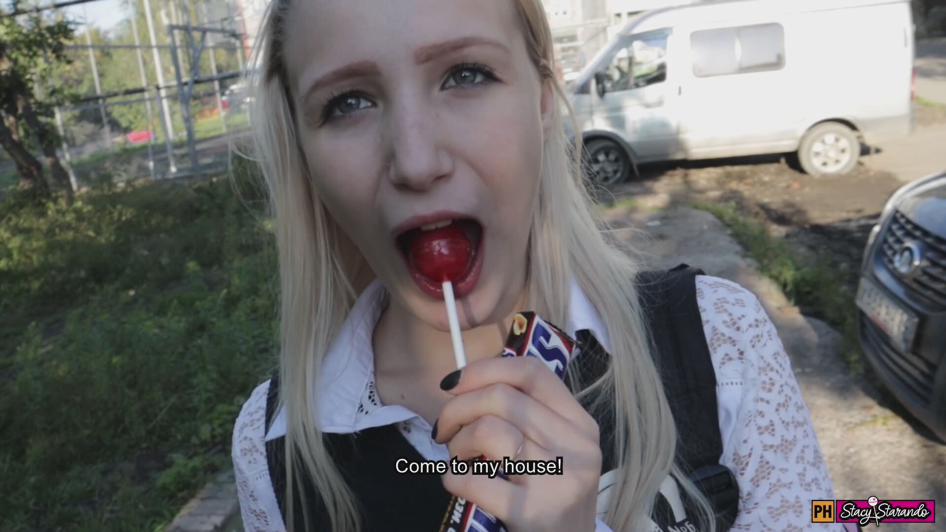 Schoolgirl creampied for chocolates